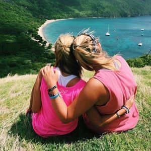 Meet your Posher, Hallie